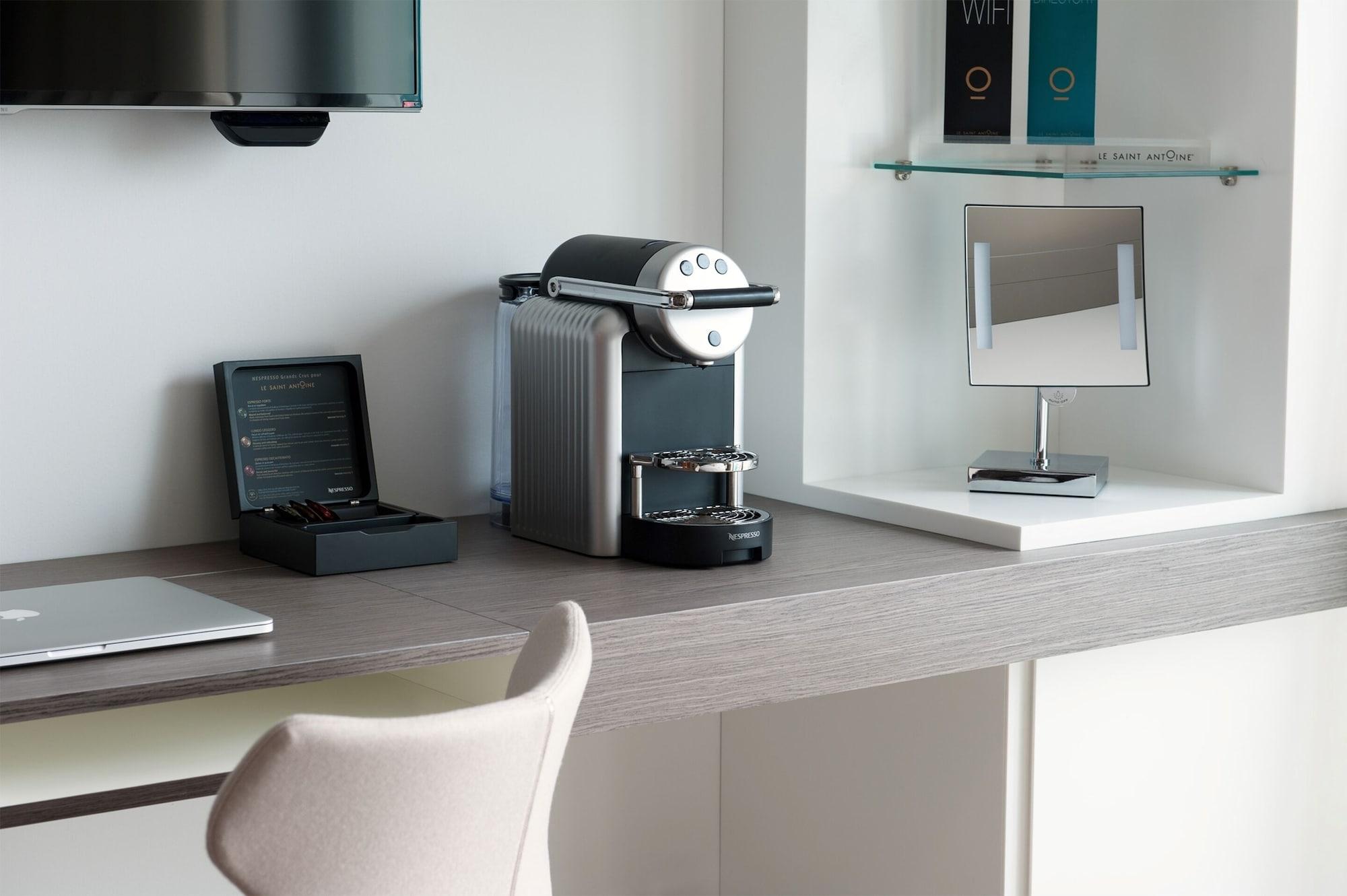 Bw Premier Collection Le Saint Antoine Et Hotel