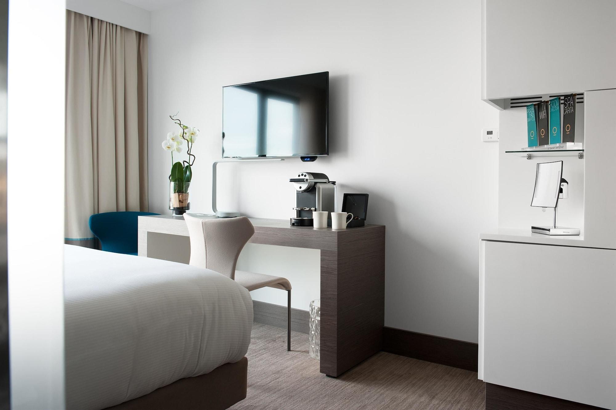 Bw Premier Collection Le Saint Antoine Et Rennes