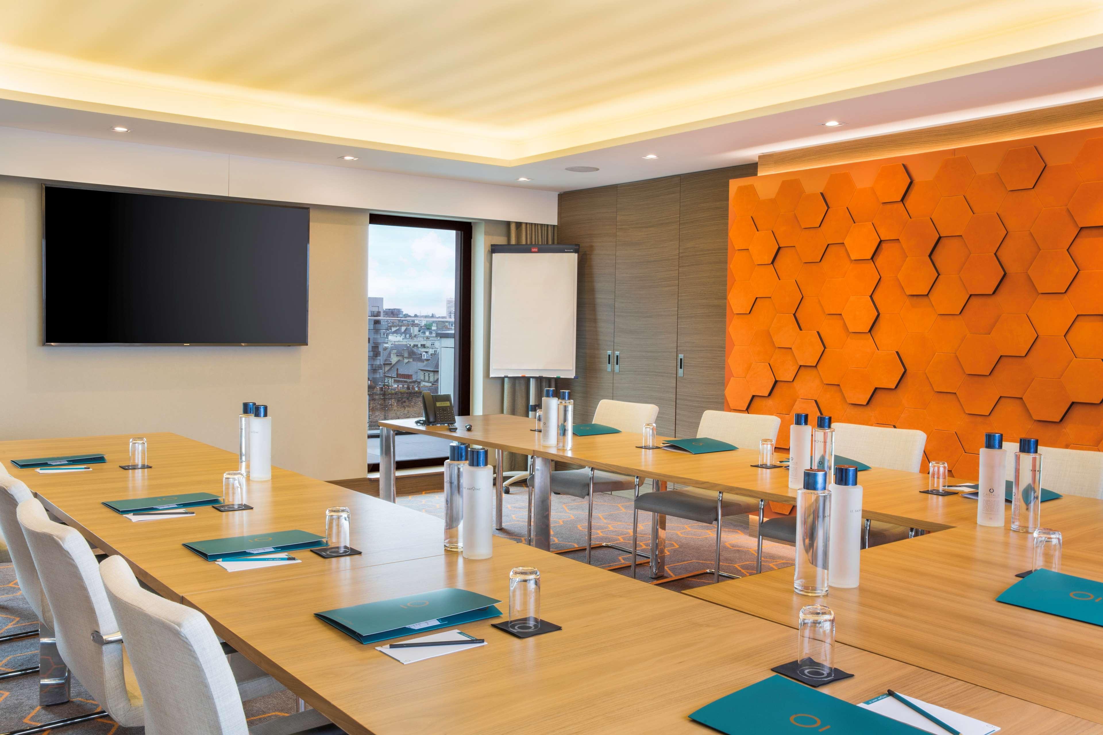 Hotel Bw Premier Collection Le Saint Antoine Et 4*