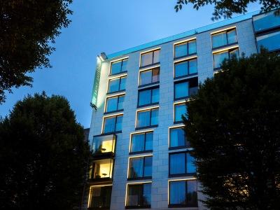Bw Premier Collection Le Saint Antoine Et Hotel 4*