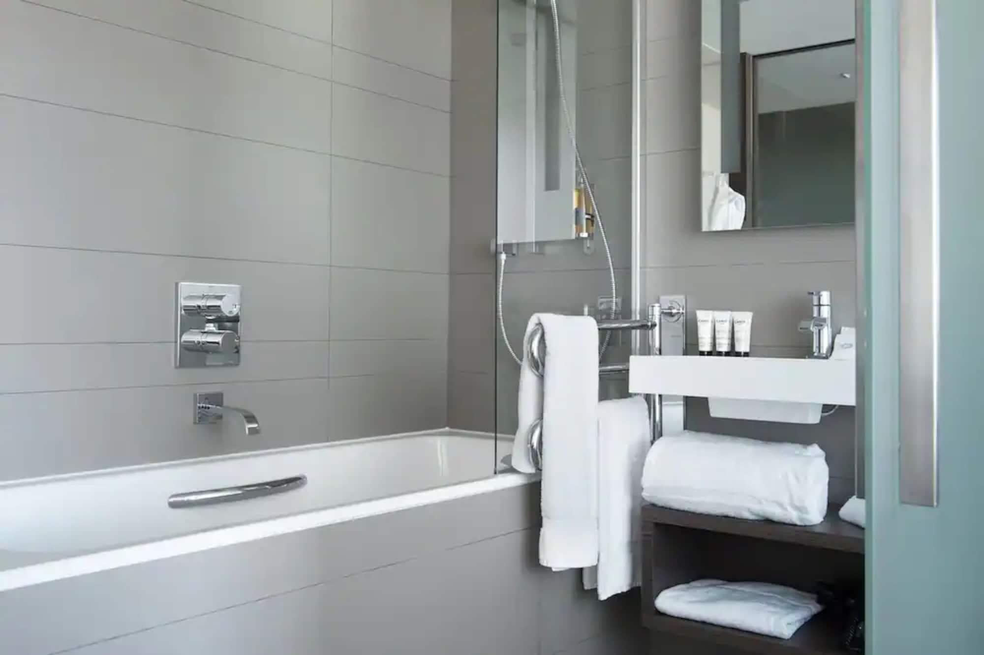 Bw Premier Collection Le Saint Antoine Et Hotel 4*