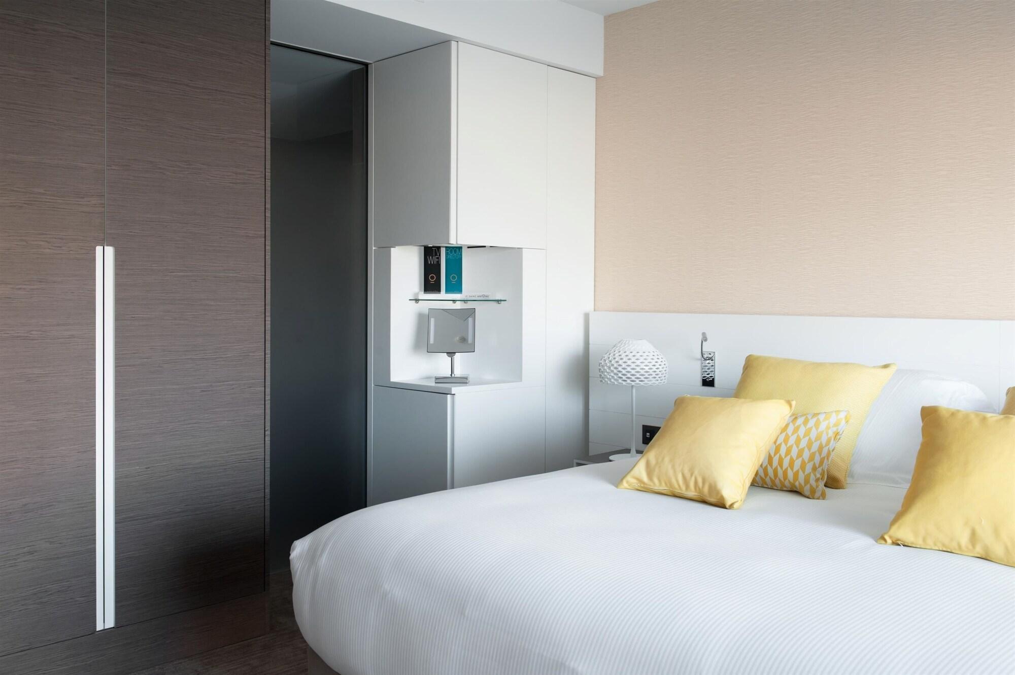 Hotel Bw Premier Collection Le Saint Antoine Et 4*